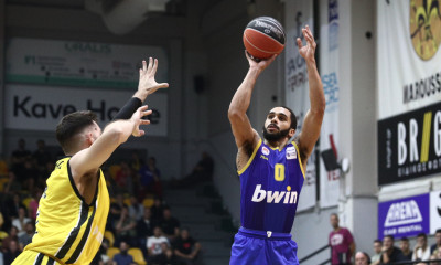 Basketball Champions League: Βαριά ήττα για Περιστέρι με Μάλαγα