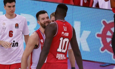 Ολυμπιακός - Ερυθρός Αστέρας 88-83: Δύο στα δύο με «διπλό» Φαλ και ρεκόρ Πίτερς