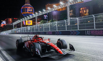 Formula 1: Κυρίαρχη η Ferrari στο Λας Βέγκας – Pole position για τον Λεκλέρ