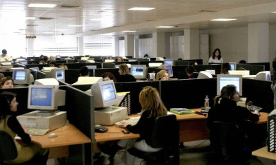 Τριπλή αύξηση θα δουν στους μισθούς τους οι δημόσιοι υπάλληλοι