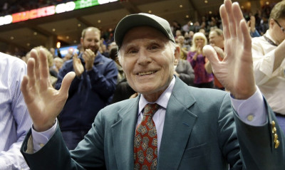 ΗΠΑ: Πέθανε ο Χέρμπερτ Κολ - Ήταν πρώην γερουσιαστής και ιδιοκτήτης των Μιλγουόκι Μπακς