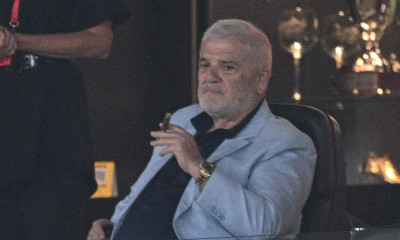 Ολυμπιακός - ΑΕΚ: «Τρελάθηκε» με το «διπλό» ο Μελισσανίδης - Κέρασε όλο το μαγαζί στο Ρέμο (video)