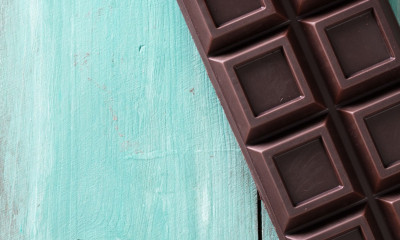 Μαύρη σοκολάτα και ιδιοπαθής υπέρταση: Τι ανακάλυψαν οι ερευνητές