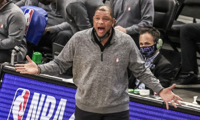 NBA: Ο Ντοκ Ρίβερς συμφώνησε με τους Μπακς του Γιάννη Αντετοκούνμπο