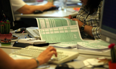 Προσυμπληρωμένες οι φορολογικές δηλώσεις - Ποιους αφορά