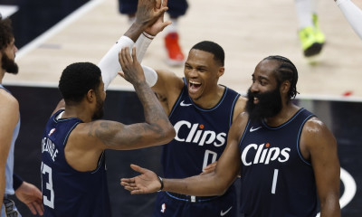 NBA: Τριπλ νταμπλ ο Χάρντεν, 62 πόντους από τον Μπούκερ – Τα αποτελέσματα κι οι βαθμολογίες