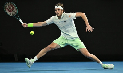 Στέφανος Τσιτσιπάς: Επέστρεψε στην Αθήνα | Άρχισε προετοιμασία για Davis Cup