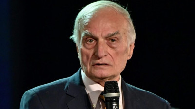 Βελτιώνεται ελαφρώς η υγεία του Μανώλη Μαυρομάτη - Σε κρίσιμη κατάσταση παραμένει η σύζυγός του
