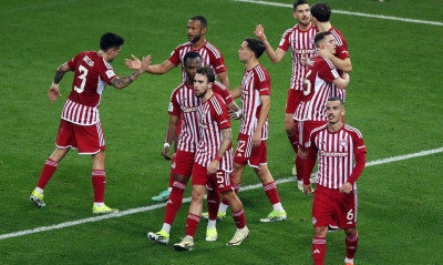 Super League, Ολυμπιακός-Βόλος 3-0: Εύκολο απόγευμα, τρίτος στα πλέι οφ και στο -3!