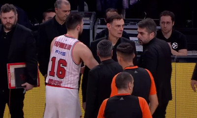 Αναντολού Εφές - Ολυμπιακός 85-72: Ήττα με κάτω τα χέρια - Επίθεση Μπαρτζώκα στους διαιτητές (vid)
