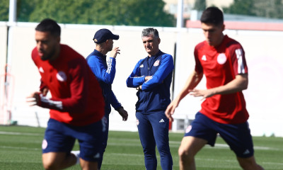 ΑΕΚ - Ολυμπιακός: Ομιλία Μεντιλίμπαρ - «Δεν έχουμε δικαιολογίες, μπορούμε να νικήσουμε»