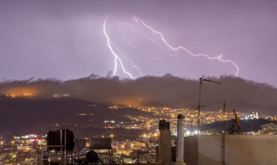 Έκτακτο Δελτίο Επιδείνωσης Καιρού: Έρχονται ισχυρές βροχές, χιόνια και πτώση της θερμοκρασίας