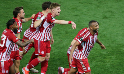 Ολυμπιακός-Άστον Βίλα 2-0: Θρύλος και των ευρωπαϊκών γηπέδων - Στον τελικό γράφοντας ιστορία!