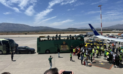 Παναθηναϊκός AKTOR: Ανεβαίνουν στο πούλμαν οι Πρωταθλητές Ευρώπης - Ξεκινά η παρέλαση για το 7ο!