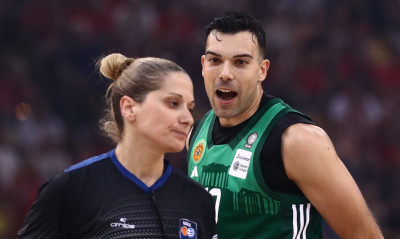 Ολυμπιακός - Παναθηναϊκός AKTOR: Στο 2-0 ο Ολυμπιακός με υπογραφή... Τσαρούχα