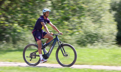 Euro 2024: Τραυματίστηκε μετά από πτώση απ’ το ποδήλατο ο Γκόρντον!