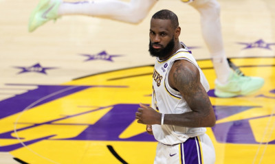 Λος Άντζελες Λέικερς: Παραμένει ο ΛεΜπρόν Τζέιμς - Γίνεται συμπαίκτης με τον γιο του