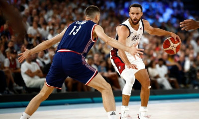 Μυθικός Στεφ Κάρι έστειλε τις ΗΠΑ στον τελικό - Ανατροπή από το -17 κόντρα στη Σερβία