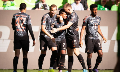 Bundesliga: Δύο ανατροπές και τελικά νίκη για την Μπάγερν Μονάχου
