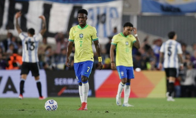 «Πόλεμος» Αργεντινής – Βραζιλίας: Ο προκλητικός Ραφίνια και η απάντηση του Μέσι!