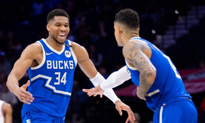 NBA: Μυθικό triple double από Αντετοκούνμπο που διέλυσε τους Σίξερς - Αποτελέσματα και βαθμολογίες