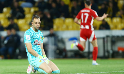 «Αυτό δεν είναι ΑΕΚ» και «θρυλικά κυρίαρχος» ο Ολυμπιακός – Τα πρωτοσέλιδα (28/04)