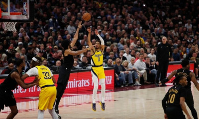 NBA: Οι Πέισερς πέταξαν εκτός τελικών τους Καβαλίερς - Με τρομερή ανατροπή οι Θάντερ