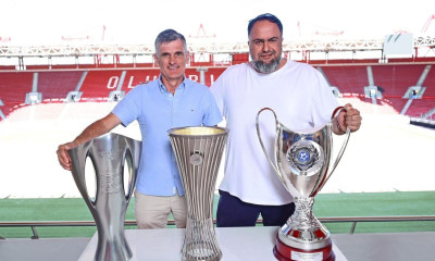 Ολυμπιακός: Μαρινάκης και Μεντιλίμπαρ ποζάρουν μ’ όλα τα τρόπαια του τελευταίου χρόνου