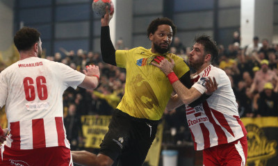 Χάντμπολ: ΑΕΚ κι Ολυμπιακός θα διεκδικήσουν τίτλο – Το πρόγραμμα των τελικών της Handball Premier