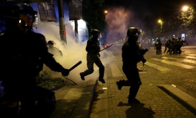 Η γιορτή της Παρί Σεν Ζερμέν βάφτηκε με αίμα: Δύο νεκροί φίλαθλοι, χαροπαλεύει αστυνομικός - Βίντεο