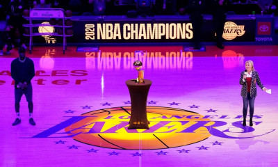 NBA: «Βόμβα» στους Λέικερς - Οι Μπας πουλάνε την ομάδα έναντι 10 δισεκατομμυρίων δολαρίων