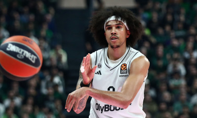 Μεταγραφές: Ο Ολυμπιακός ολοκληρώνει τη μεταγραφή του Ουόρντ - Στην Ελλάδα ο Αμερικανός