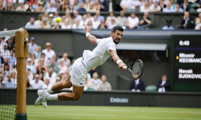 Ο 38χρονος Τζόκοβιτς μαγεύει στο Wimbledon - Βίντεο με τον κορυφαίο πόντο της καριέρας του