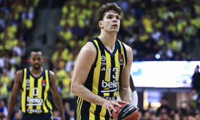 Απέρριψε το ΝΒΑ ο Μπιμπέροβιτς - Μένει Φενέρ