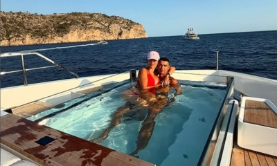 Απολαμβάνει τα ελληνικά νησιά ο Κριστιάνο Ρονάλντο με το εντυπωσιακό σούπεργιοτ του