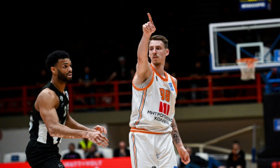 Μεταγραφές, Άρης: Κουλμπόκα διετίας και επίσημα