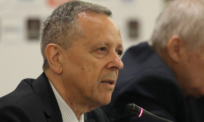 Μπαλτάκος: «Με τους παίκτες εξαντλημένους από ταξίδι 22 ωρών, πώς θα παίζαμε μία μέρα μετά;»