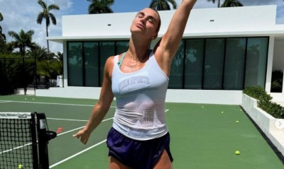 Αρίνα Σαμπαλένκα: Η τόπλες φωτογραφία της που «έριξε» το Ιnstagram