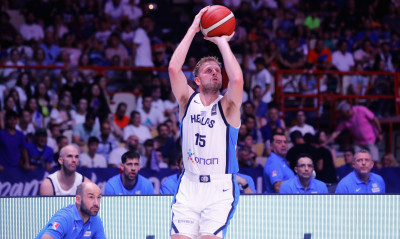 Μεταγραφές: Η ΑΕΚ συμφώνησε με τον Χαραλαμπόπουλο, το… παλεύει για Άντονις Αρμς!