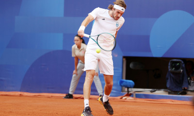 Τένις: Αμφίβολη η συμμετοχή Τσιτσιπά στο Davis Cup