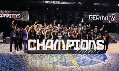 Eurobasket 2025: Γερμανικό γλέντι, τουρκικό κλάμα – Εικόνες από την απονομή