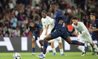 France Football: «Ο Ντεμπελέ κέρδισε τη Χρυσή Μπάλα με συντριπτική διαφορά»