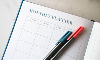 Αργίες 2026: Όλες οι ημέρες που... καθόμαστε - Πότε είναι Πάσχα, Καθαρά Δευτέρα και Αγίου Πνεύματος