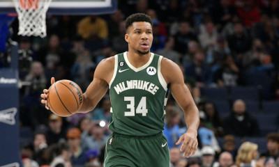 Γιάννης Αντετοκούνμπο: Όλα ανοικτά για το μέλλον του - «Οι Νικς είχαν επαφές με τους Μπακς»