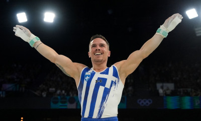 Ασταμάτητος ο Πετρούνιας! Νέα «παράσταση» για τελικό στο Παγκόσμιο Πρωτάθλημα - Δείτε βίντεο