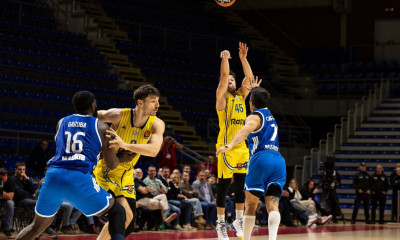 Euroleague: Η Μακάμπι αυτή τη φορά δεν τα έκανε… θάλασσα, «ξέρανε» τη Ρεάλ με τριποντάρα Μπλατ