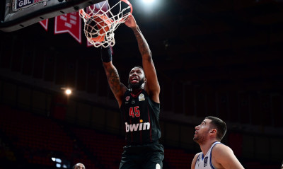 Ολυμπιακός - Ηρακλής 103-87: «Καθάρισε» στο τέλος με Βεζένκοφ και Χολ - Βίντεο