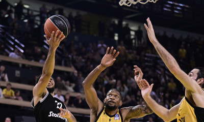 ΑΕΚ – ΠΑΟΚ 76-78: Απόδραση με καλάθι του Μπράουν στα 0,8’’ – 100άρα ο Ολυμπιακός, ντεμπούτο ο Έβανς