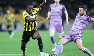 Νέο πρόβλημα στην ΑΕΚ: Ο Κουτέσα ταλαιπωρείται από μυϊκό τραυματισμό – Οι αγώνες που χάνει