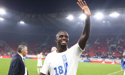 O Αντετοκούνμπο πόσταρε τον Τεττέη κι αυτός υποκλίθηκε: «Φάρος όταν όλα έδειχναν να σκοτεινιάζουν»